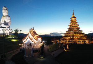 เที่ยววัดสวย เสริมทานบารมี ที่วัดห้วยปลากั้ง